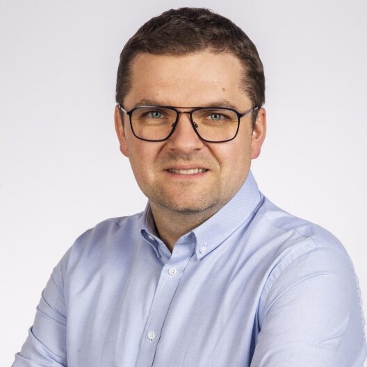 dr Aleksander Koch